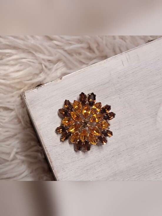 Jewelry - Vintage Sparkling Amber and Smoky Crystal Flower Brooch